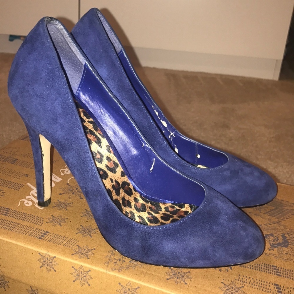 Blue suede Aldo pumps